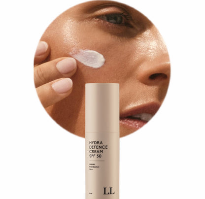 Сонцезахисний крем потрійної дії SPF 50 Hydra Defence Cream