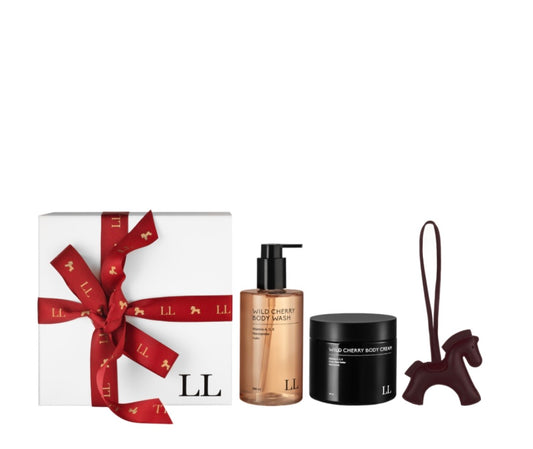 Лімітований подарунковий набір з ароматом WILD CHERRY