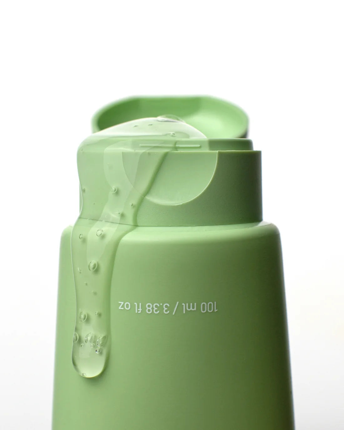 Універсальний гель для вмивання Daily Refresh Cleanser